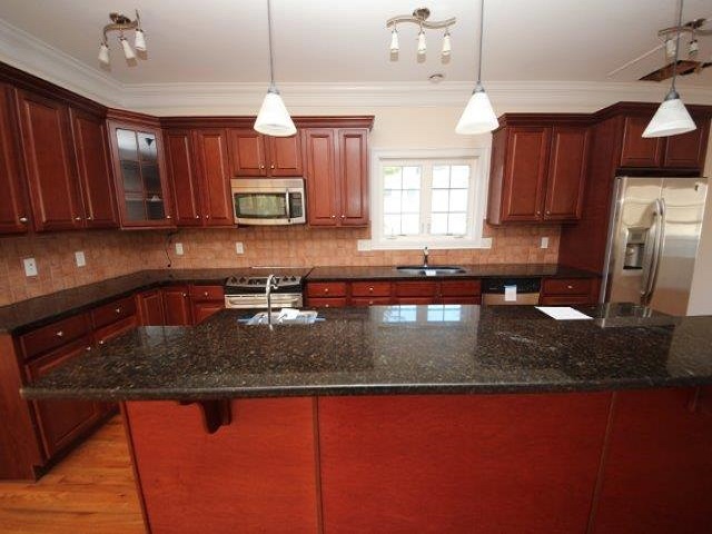 64 Meadow View RoadNew Haven, CT, 06512New Haven County