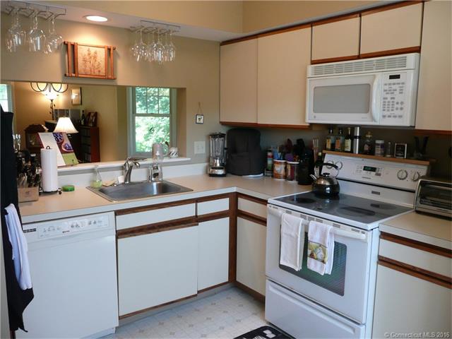 106 Front St, New Haven, CT 06513