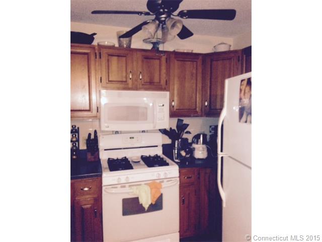40 Foxon Hill Rd, New Haven, CT 06513