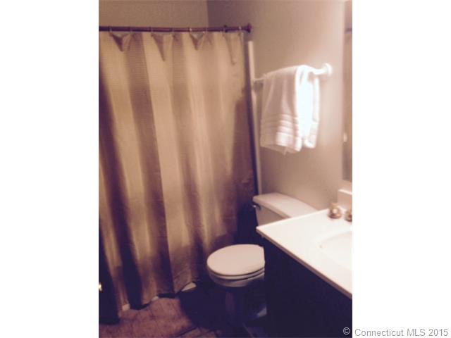 40 Foxon Hill Rd, New Haven, CT 06513