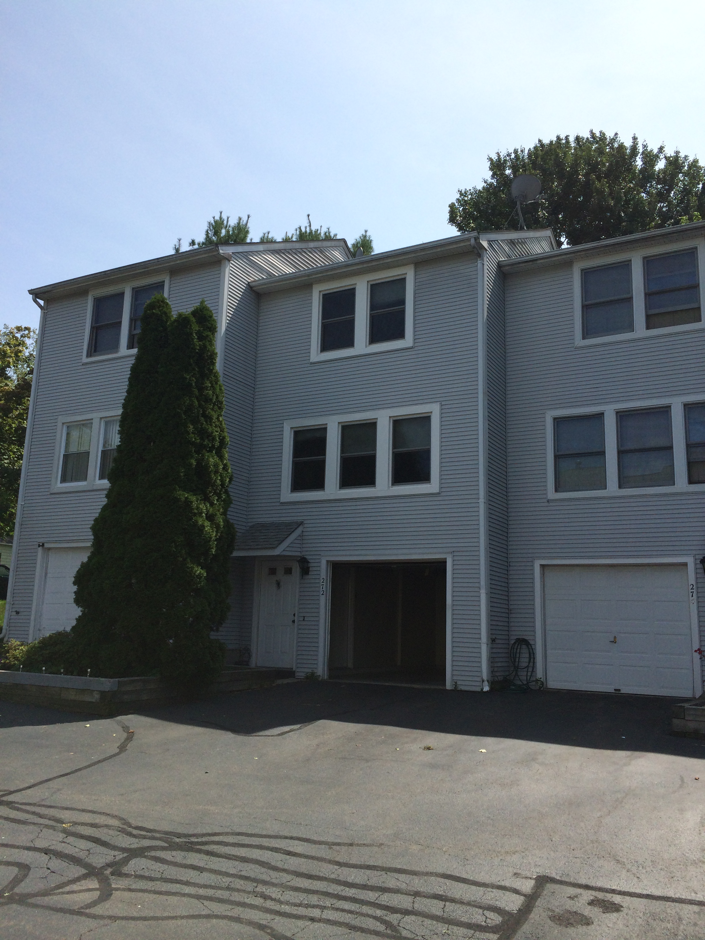 272 Rosewood Ave, New Haven, CT 06513