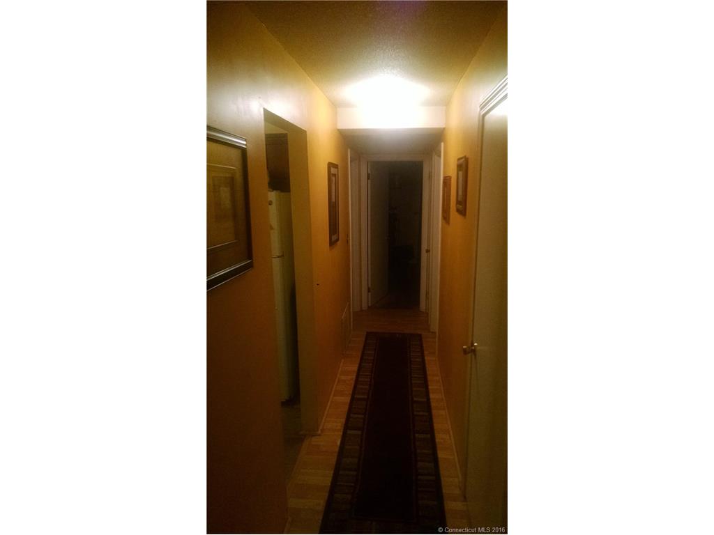 55 Thompson St, E Haven, CT 06513