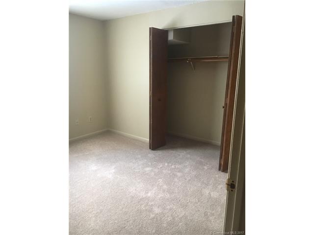 40 Foxon Hill Rd, New Haven, CT 06513