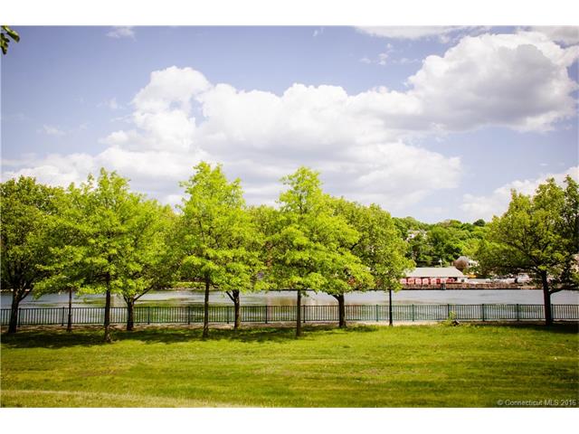 1Front St #105, New Haven, CT 06513
