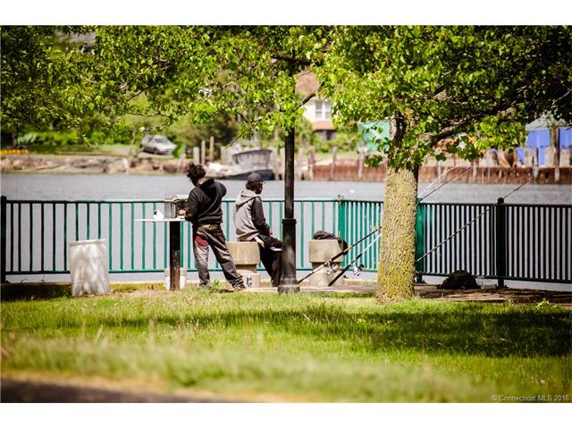1Front St #105, New Haven, CT 06513