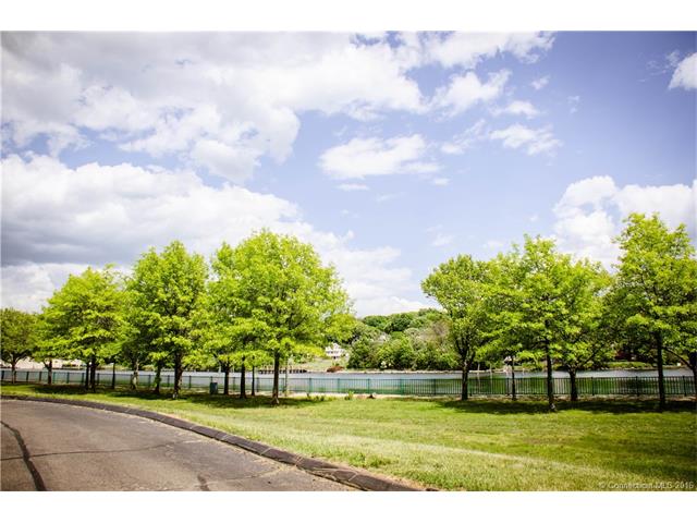 1Front St #105, New Haven, CT 06513