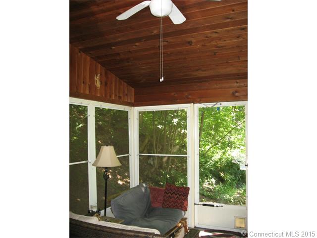 268 Foxon Hill Rd, E Haven, CT 06513