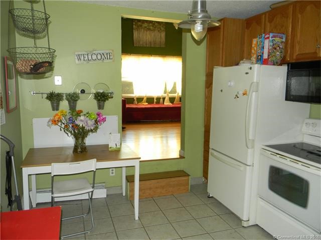 93Foxon Blvd, East Haven, CT 06513