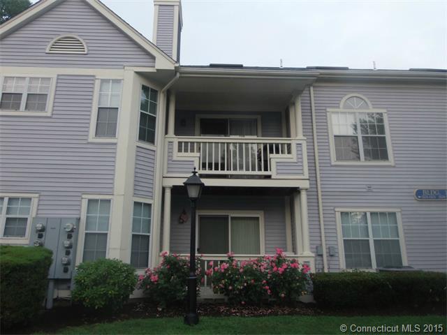 75Redwood Dr #1102, East Haven, CT 06513