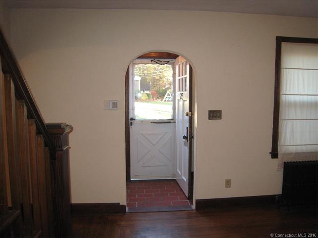 293 Summit St, New Haven, CT 06513