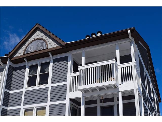118 Front St, New Haven, CT 06513
