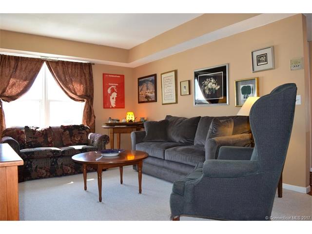 118 Front St, New Haven, CT 06513