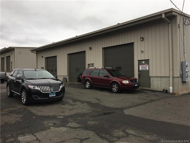 61 Overlook Dr, Hamden, CT 06514