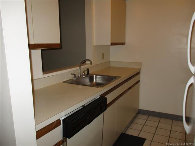 1690 Dixwell Avenue, Hamden, CT 06514