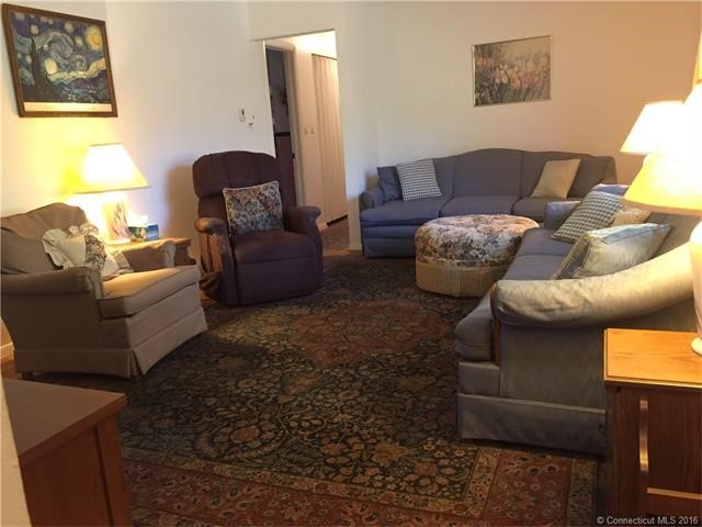 329Gilbert Ave, Hamden, CT 06514