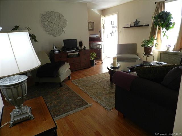 394 Circular Ave, Hamden, CT 06514