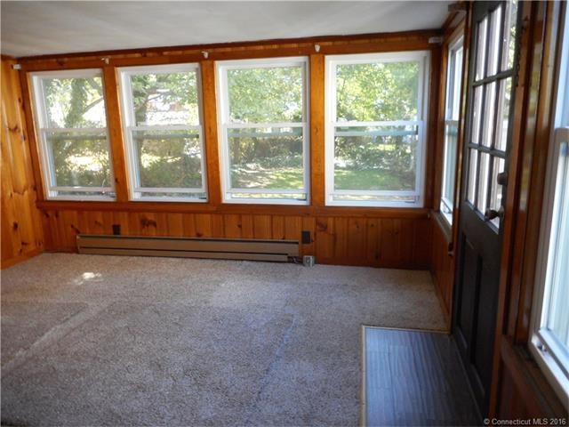 24Beacon St, Hamden, CT 06514