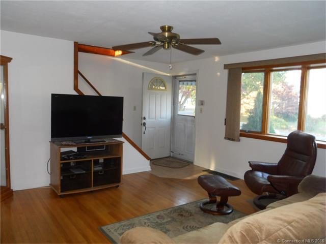 42 Plains Rd, Hamden, CT 06514