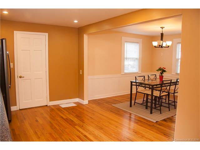 14 Loller Rd, Hamden, CT 06514