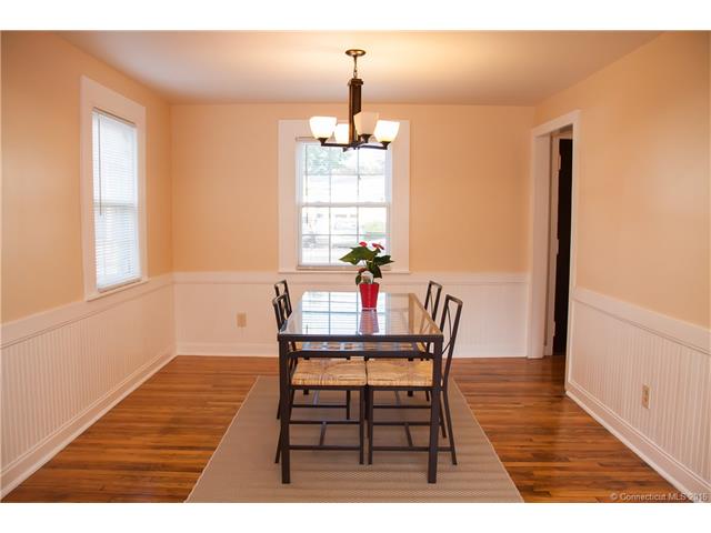 14 Loller Rd, Hamden, CT 06514