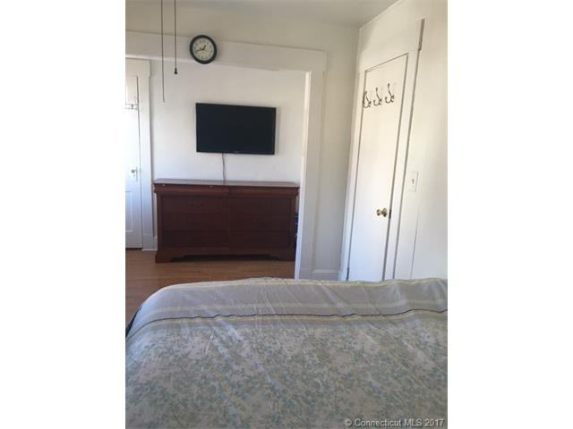 644th St, Hamden, CT 06514