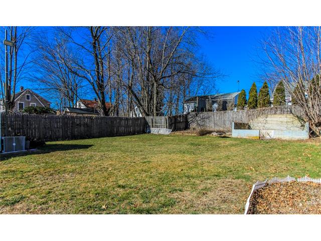 20 William St, Hamden, CT 06514
