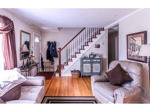 20 William St, Hamden, CT 06514