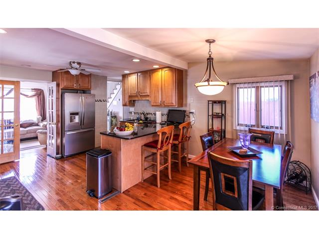 20 William St, Hamden, CT 06514
