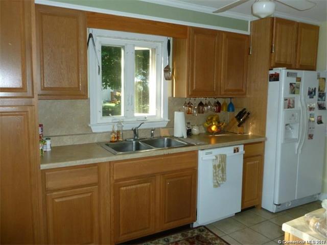 71 Hayward Road, Hamden, CT 06514