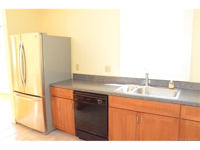 358 2nd Floor Yale Ave, New Haven, CT 06515