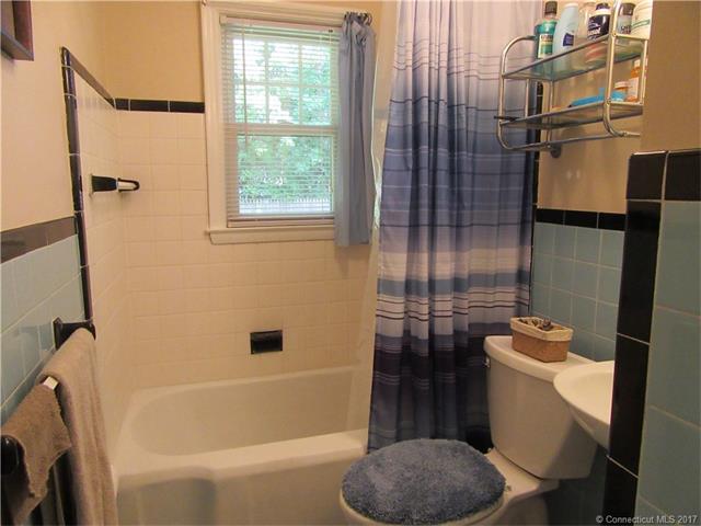 115Beverly Rd, New Haven, CT 06515