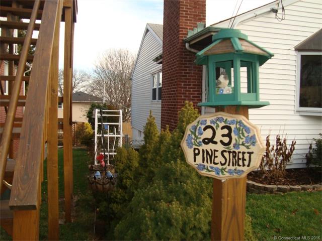 23 Pine St, W Haven, CT 06516