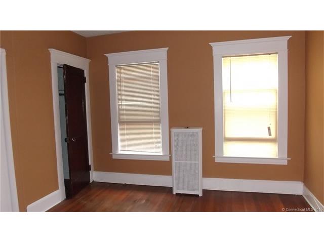 325 2nd Ave, W Haven, CT 06516