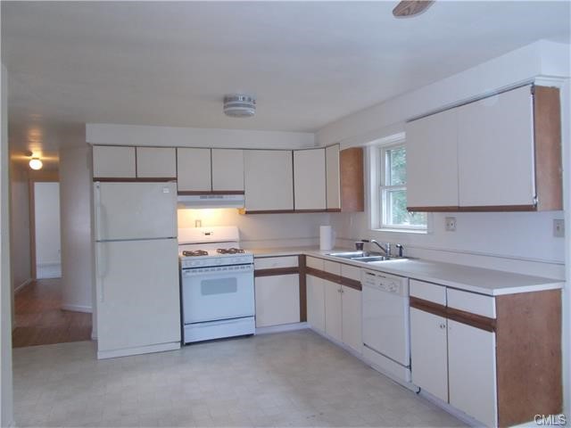 132 Park Street, West Haven, CT 06516