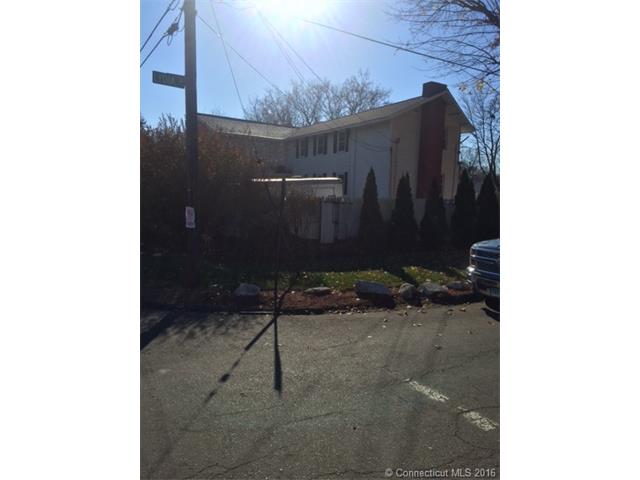 35 Rockview St, W Haven, CT 06516