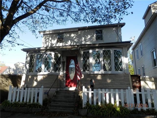 59 North Place, West Haven, CT 06516