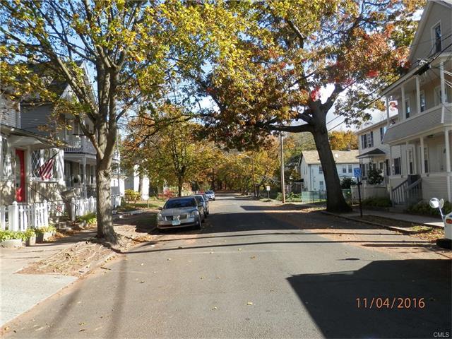 59 North Place, West Haven, CT 06516