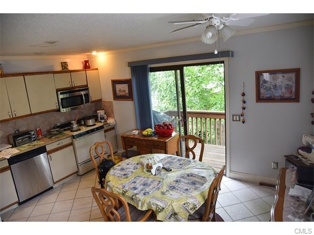 15 Crest Street, West Haven, CT 06516