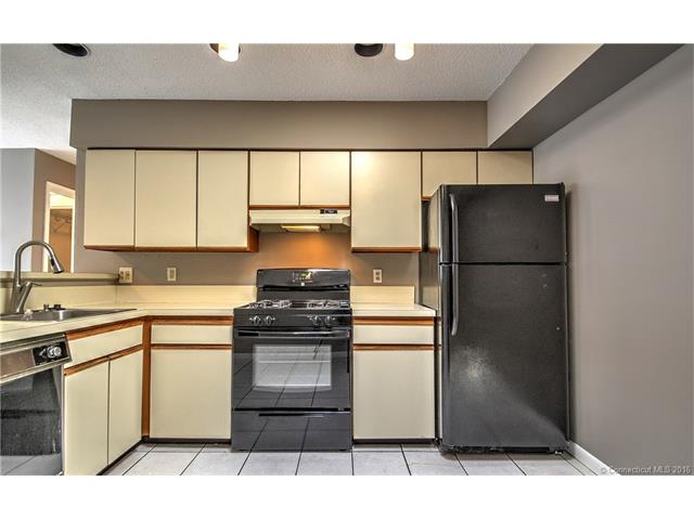 225Beach St #3C, West Haven, CT 06516