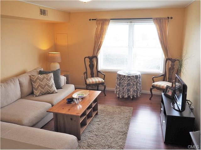 215 Beach Street, West Haven, CT 06516
