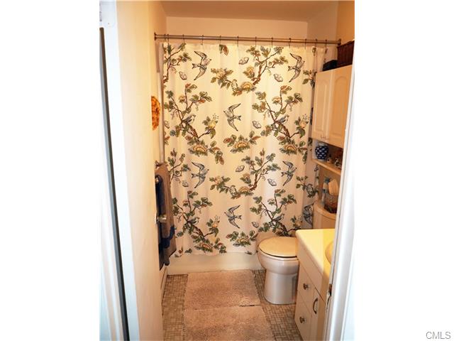 215 Beach Street, West Haven, CT 06516