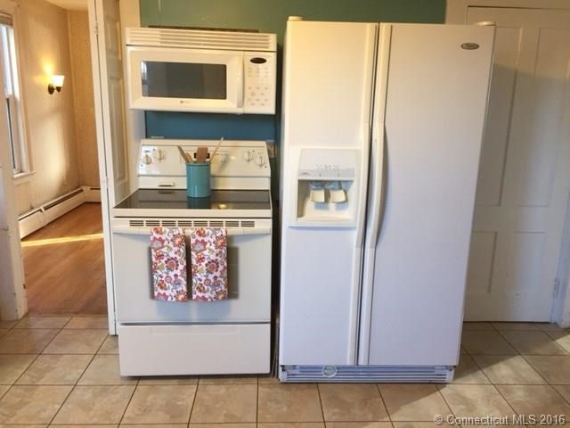 195Brown St, West Haven, CT 06516