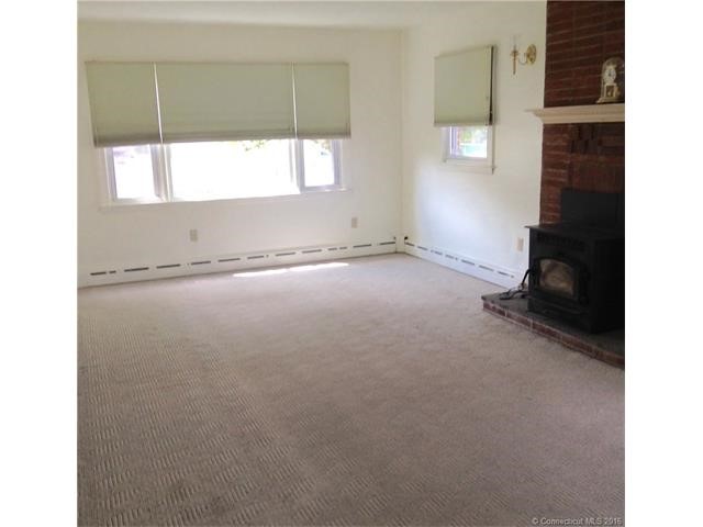 77Anderson Ave, West Haven, CT 06516
