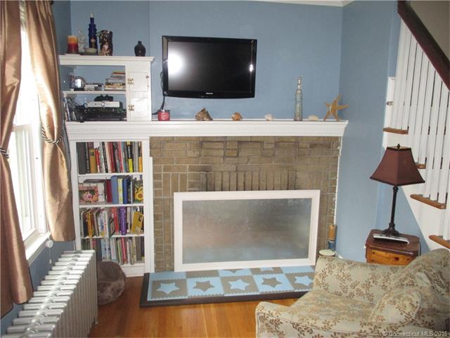 105 Baldwin St, W Haven, CT 06516