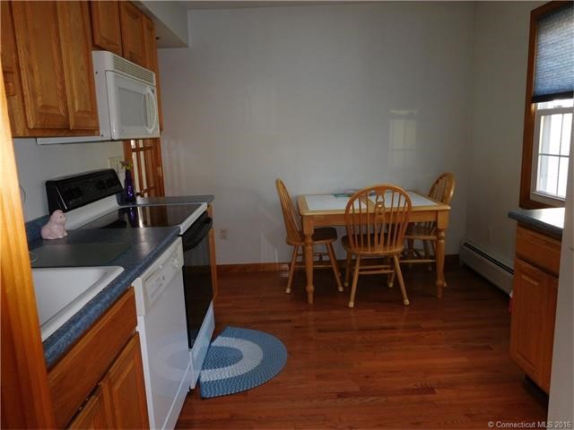 47Contact Dr, West Haven, CT 06516