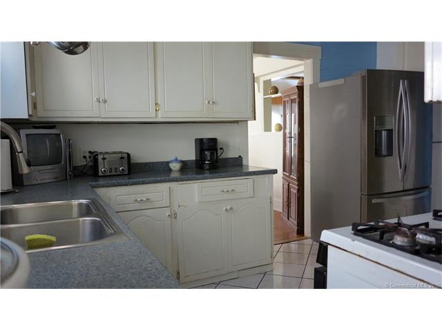 44Forest Hills Rd, West Haven, CT 06516