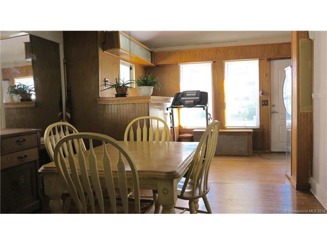 44Forest Hills Rd, West Haven, CT 06516
