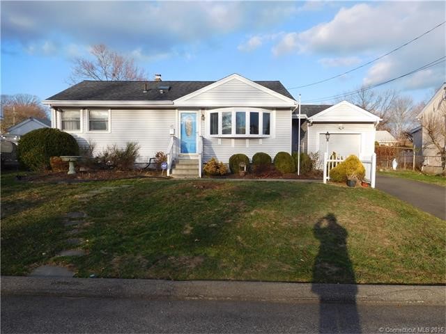 45Check Point Ln, West Haven, CT 06516