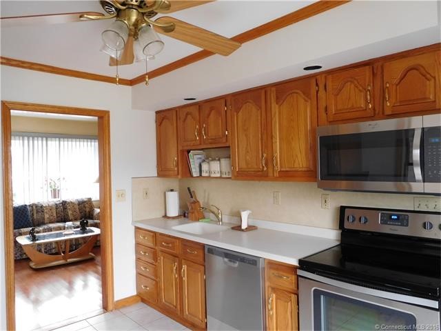 45Check Point Ln, West Haven, CT 06516