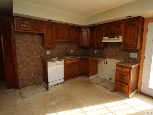 10 Park Street, West Haven, CT 06516